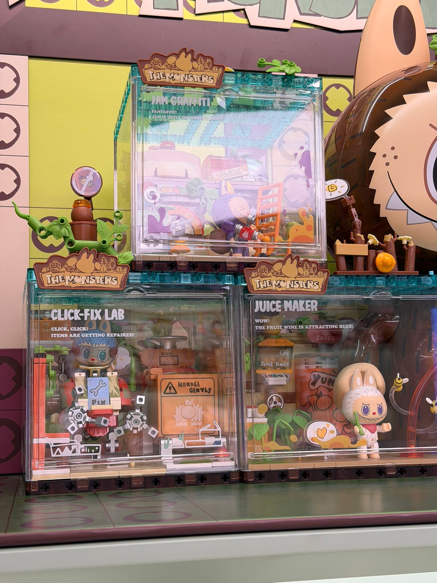 Did you know #popmart has a “lego” inspired collection caled