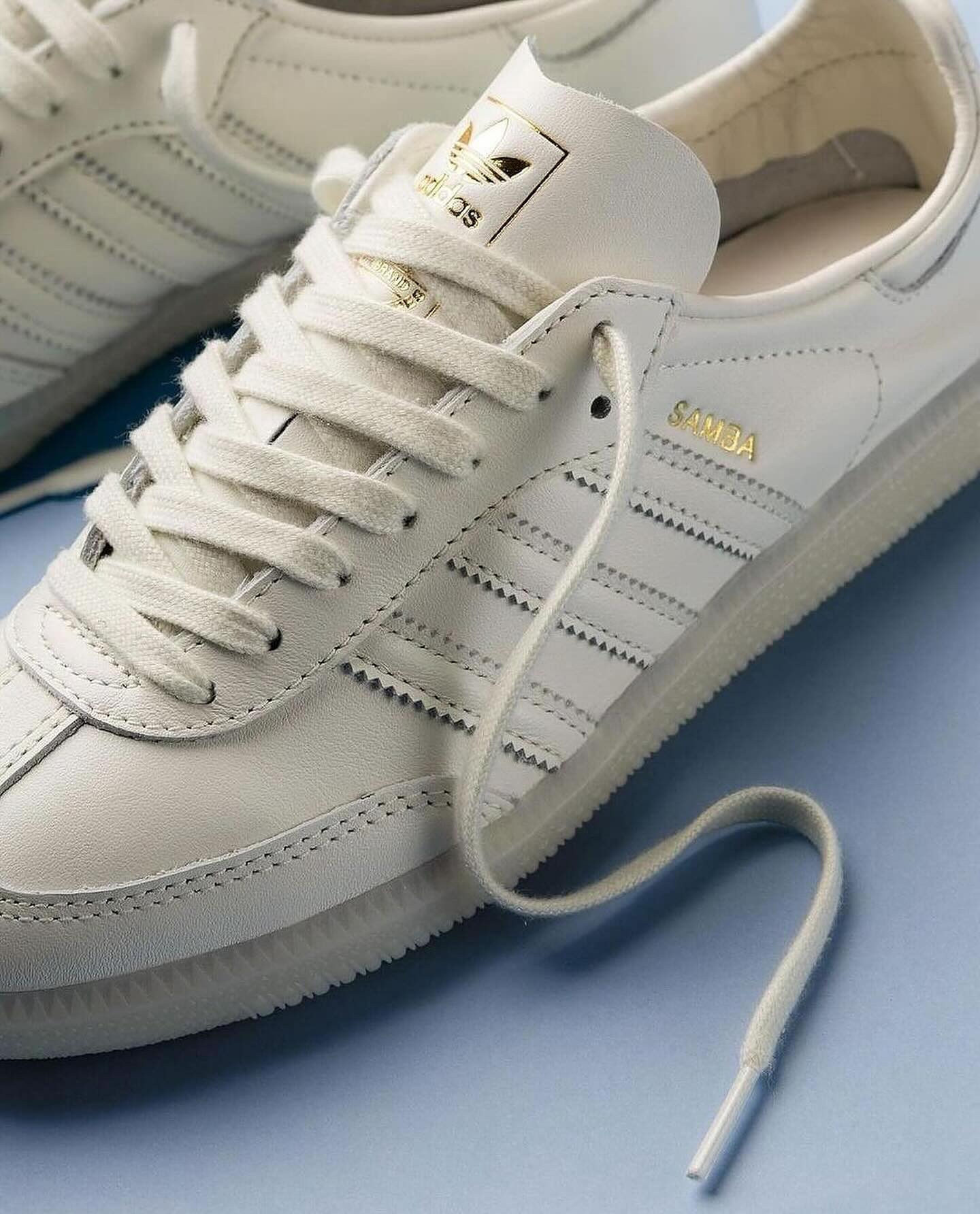 Adidas SAMBA OG 4,390 รวมส่ง 3.5UK : 22.0 cm = 36 / 4UK : 22.5 cm 