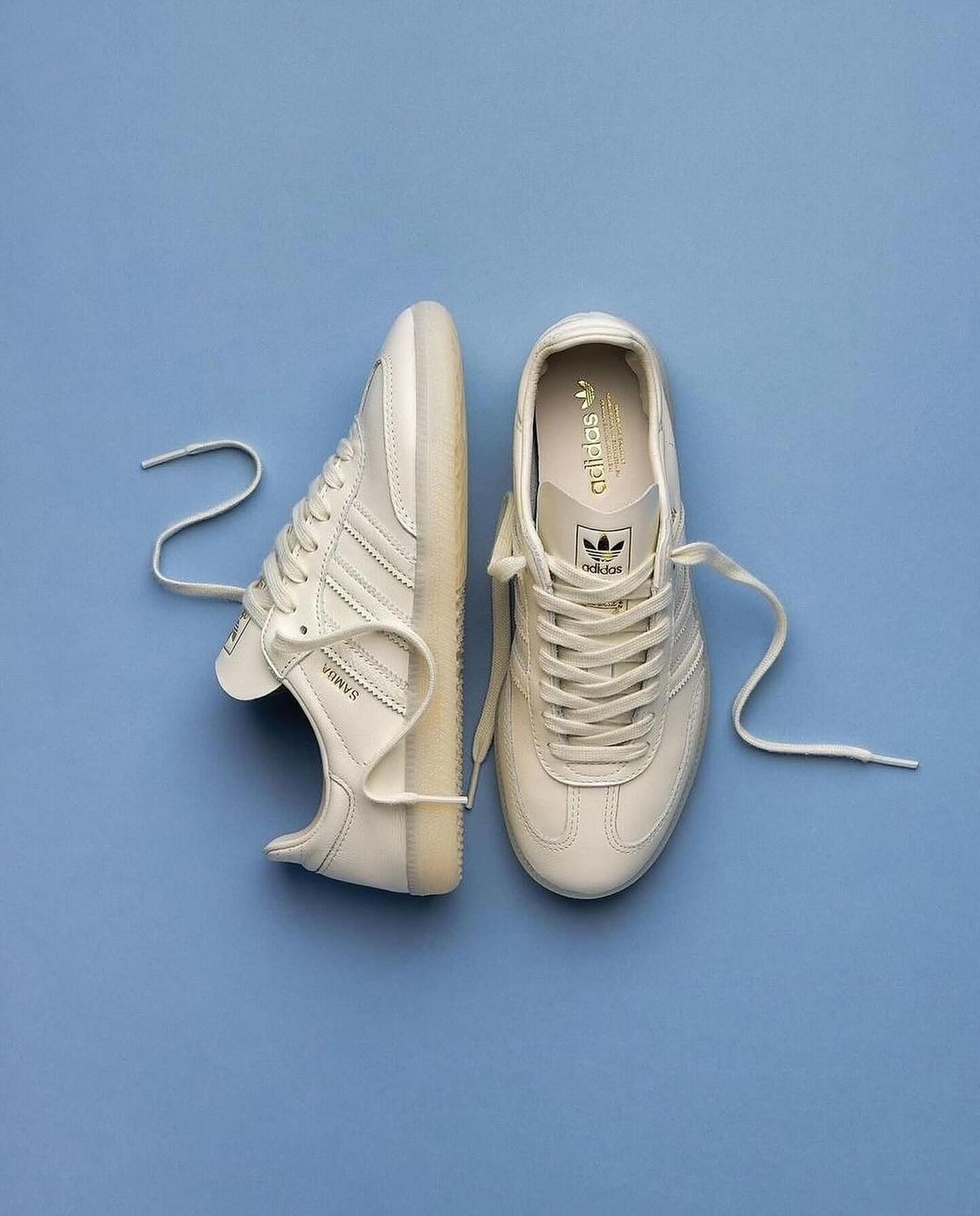 Adidas SAMBA OG 4,390 รวมส่ง 3.5UK : 22.0 cm = 36 / 4UK : 22.5 cm 