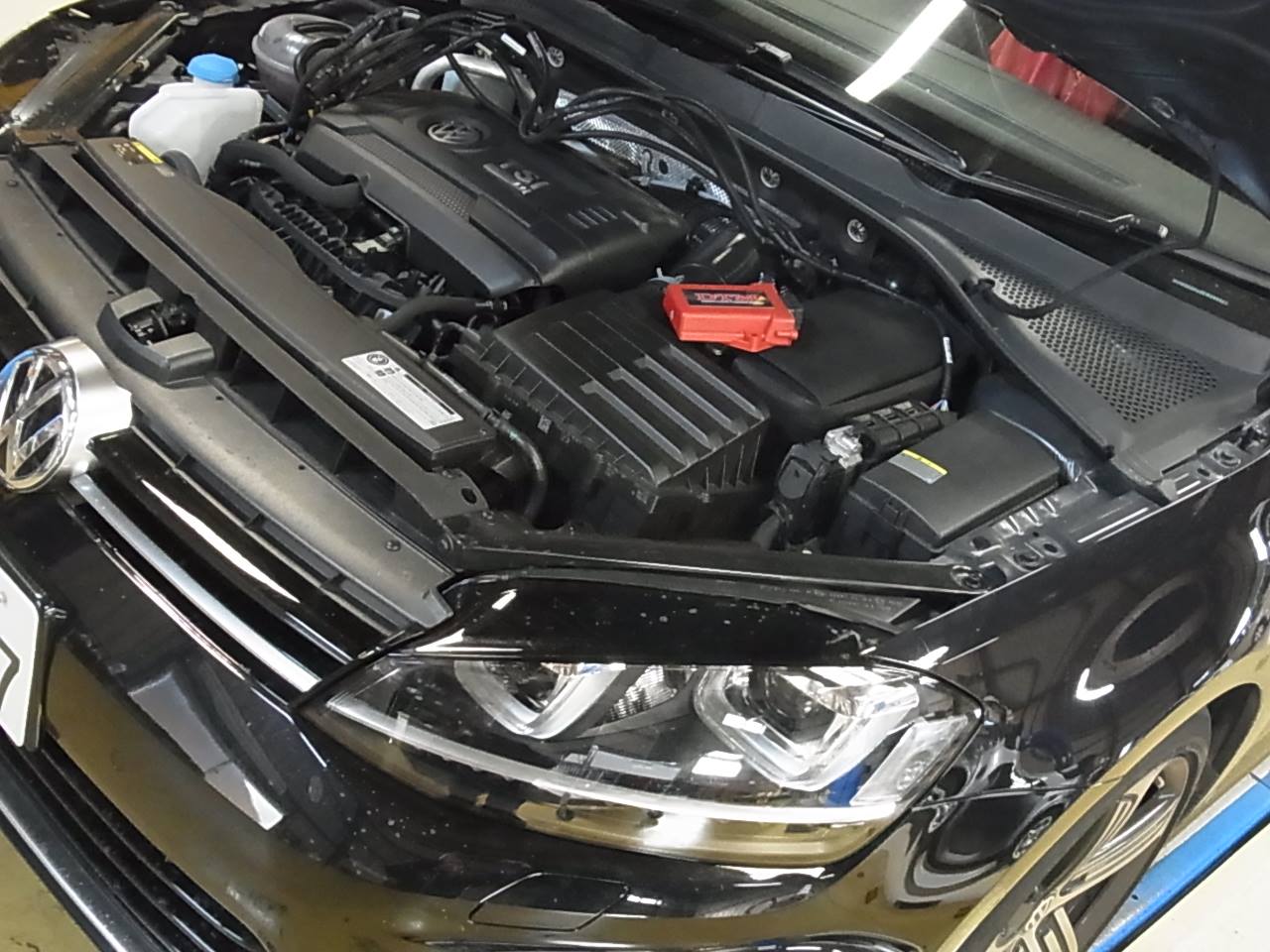 MOTOR - DTM additional tuning box GOLF 7 R 好評のチューニング 