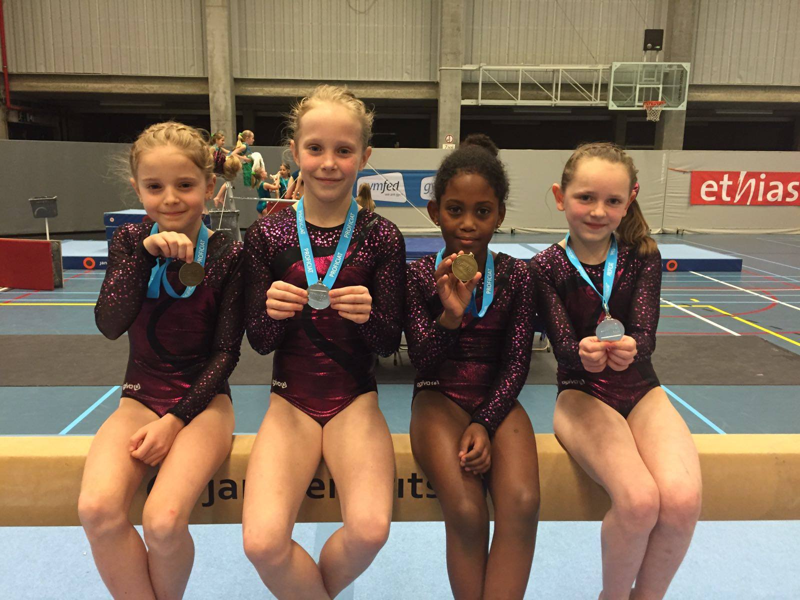 Op zondag 14/02/2016 trokken de... - Sport Hechtel-Eksel