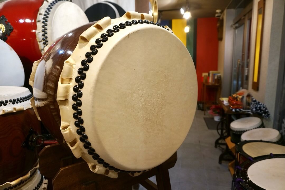 1.5尺長胴太鼓の中古品のご紹介でございます】 1.5尺長胴太鼓(中古品