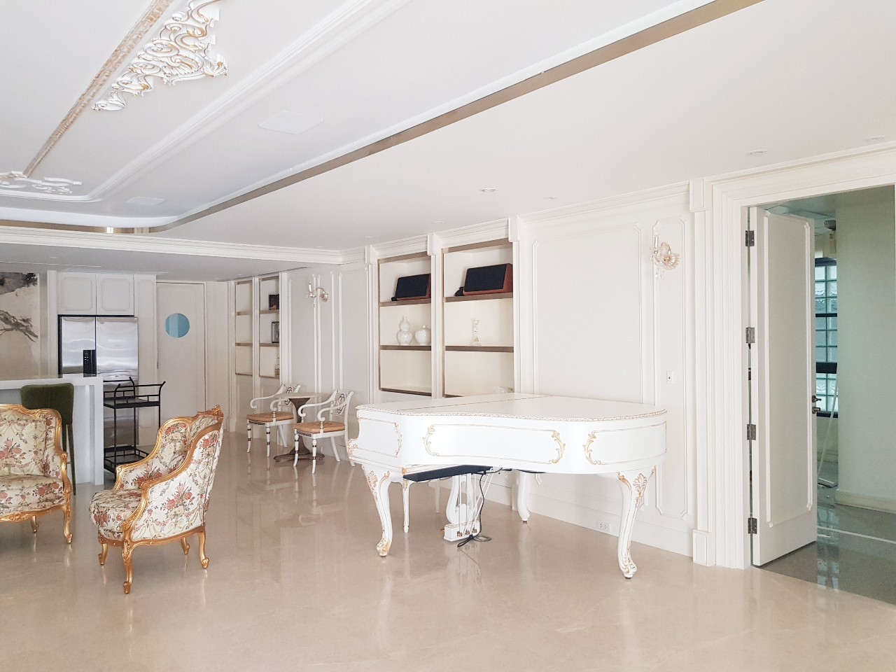 Arch Interior ออกแบบ ตกแต่งภายใน เฟอร์นิเจอร์