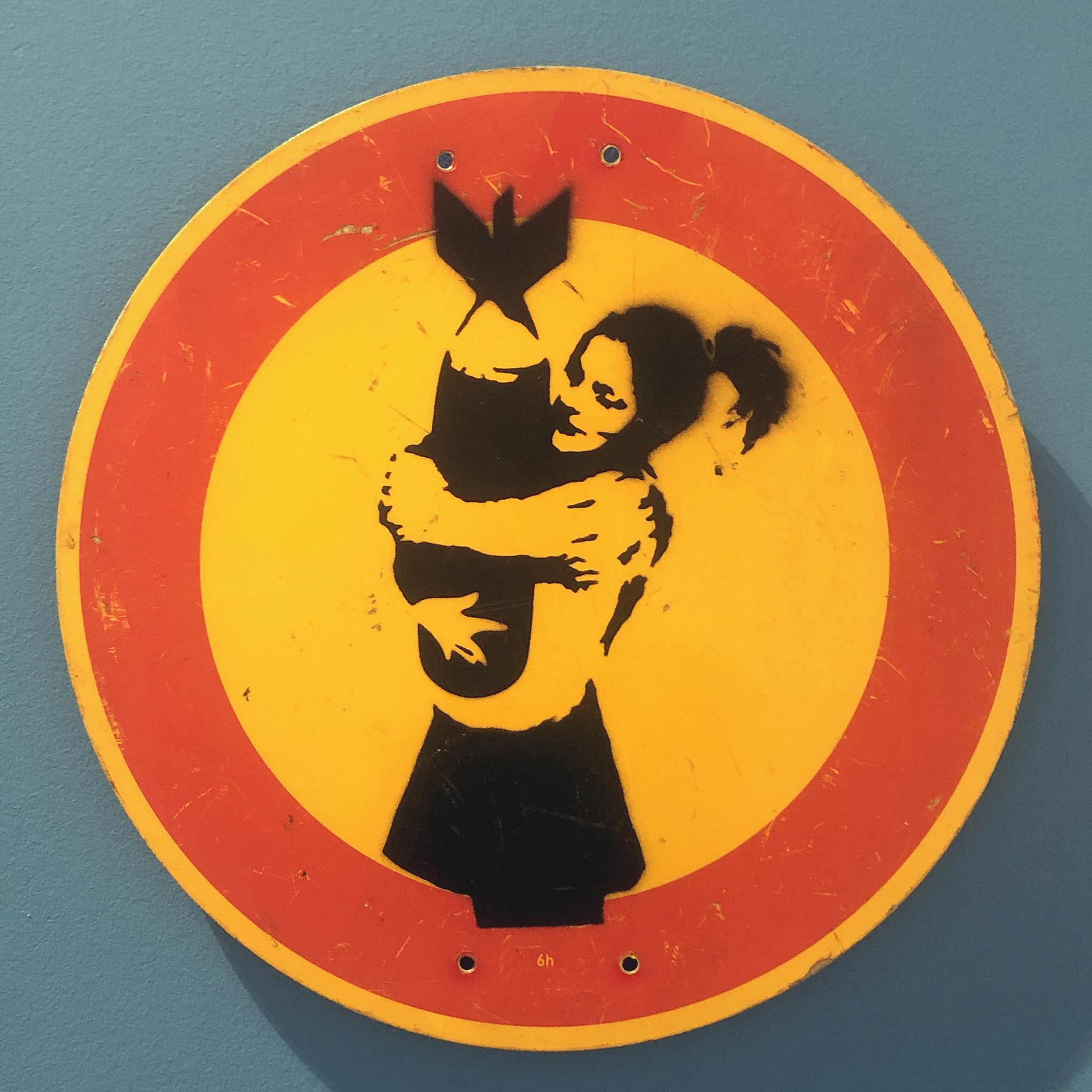 BOMB HUGGER