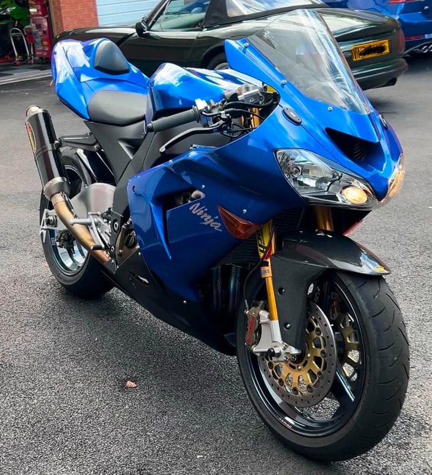 FBO 2016 ZX10R Still full weight and stock height, no straps either.