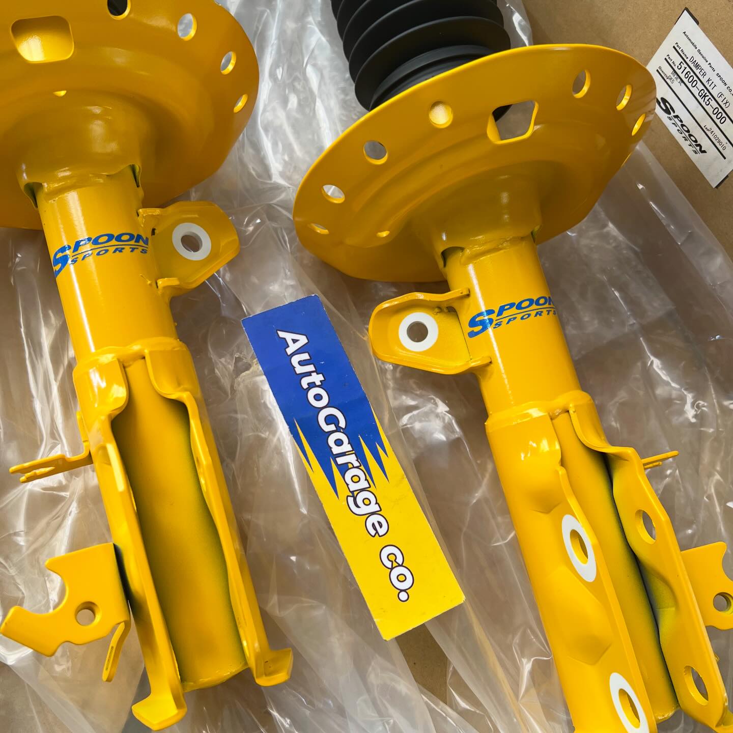 Spoon sports damper fix type suspension and progressive lowering
