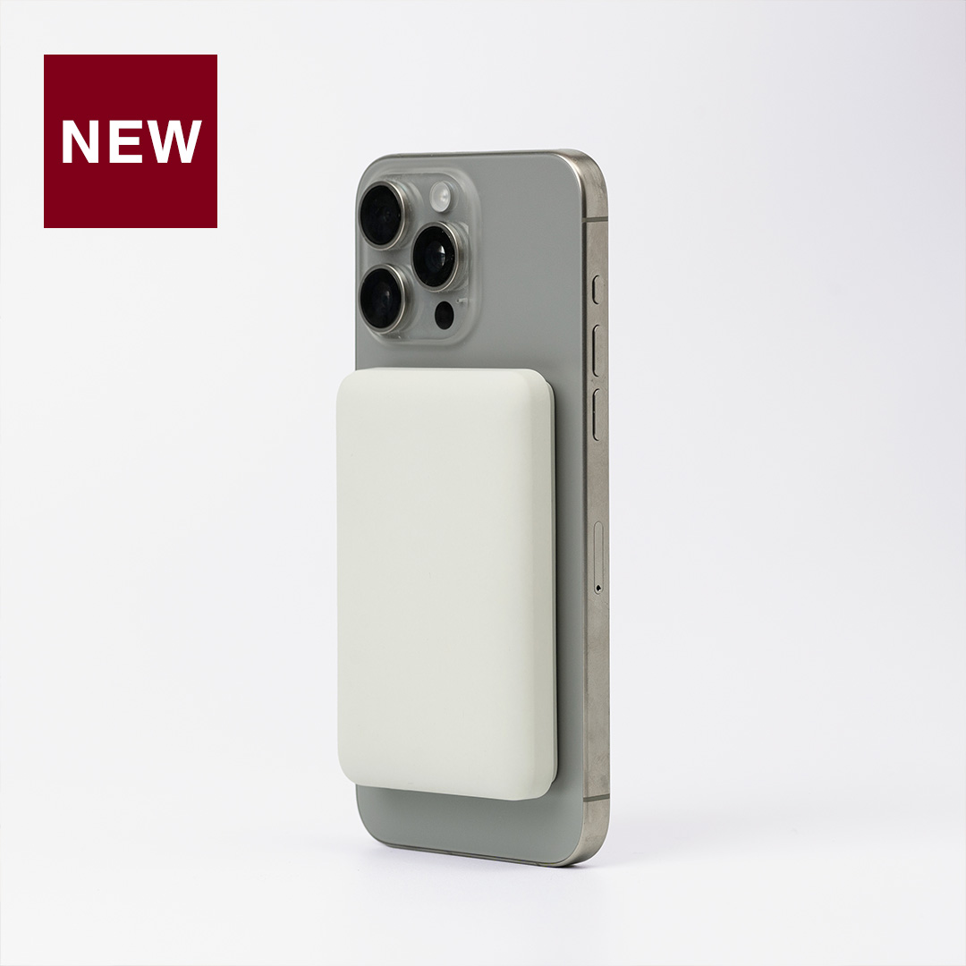 MUJI 無印良品生活研究所 - 【 磁吸式無線充電器 新上市 】 粉絲期待已久的 #磁吸式無線充電器... | Facebook