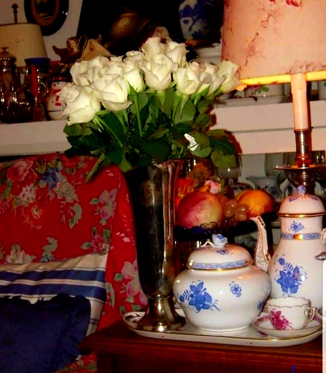 Wonderful glass vases and flower pots at a rural Hungarian market!💚