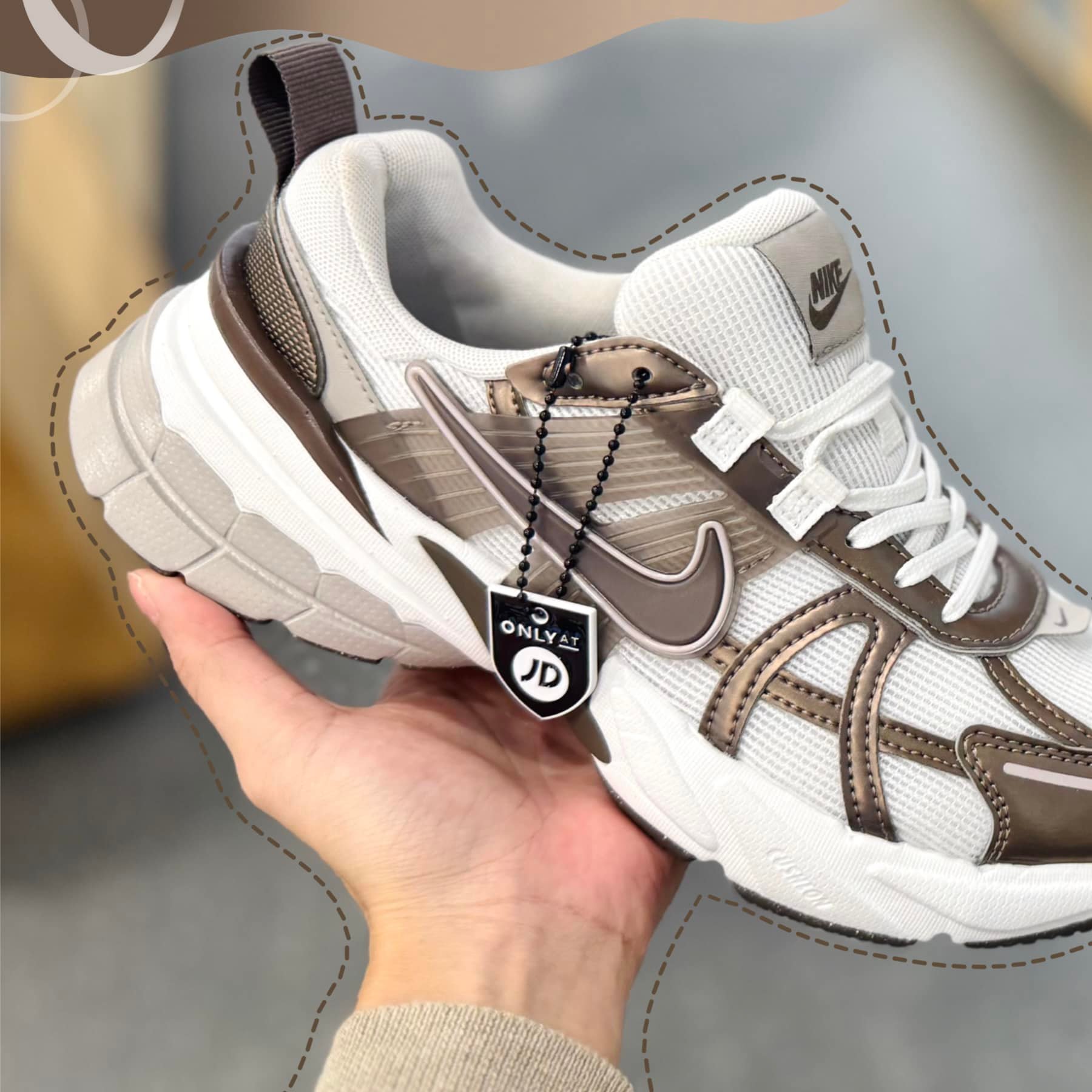 🤎 สีนี้แพงมาก! Nike V2K RUN... - รู้ยัง - Roo Young | Facebook