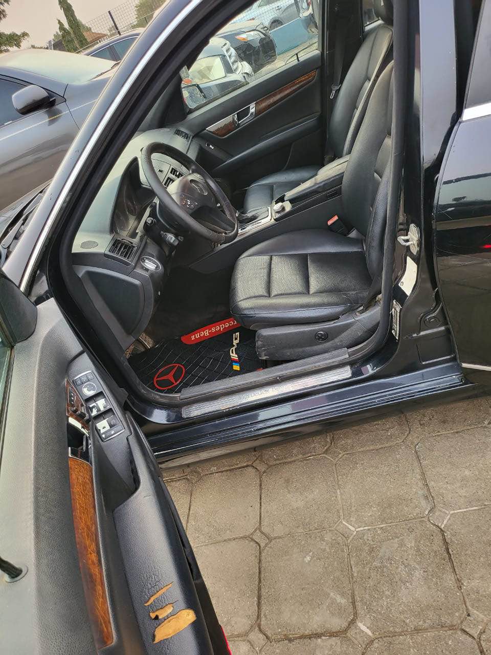 2008 Mercedes Benz C300 with super sound untampered engine transmission ...