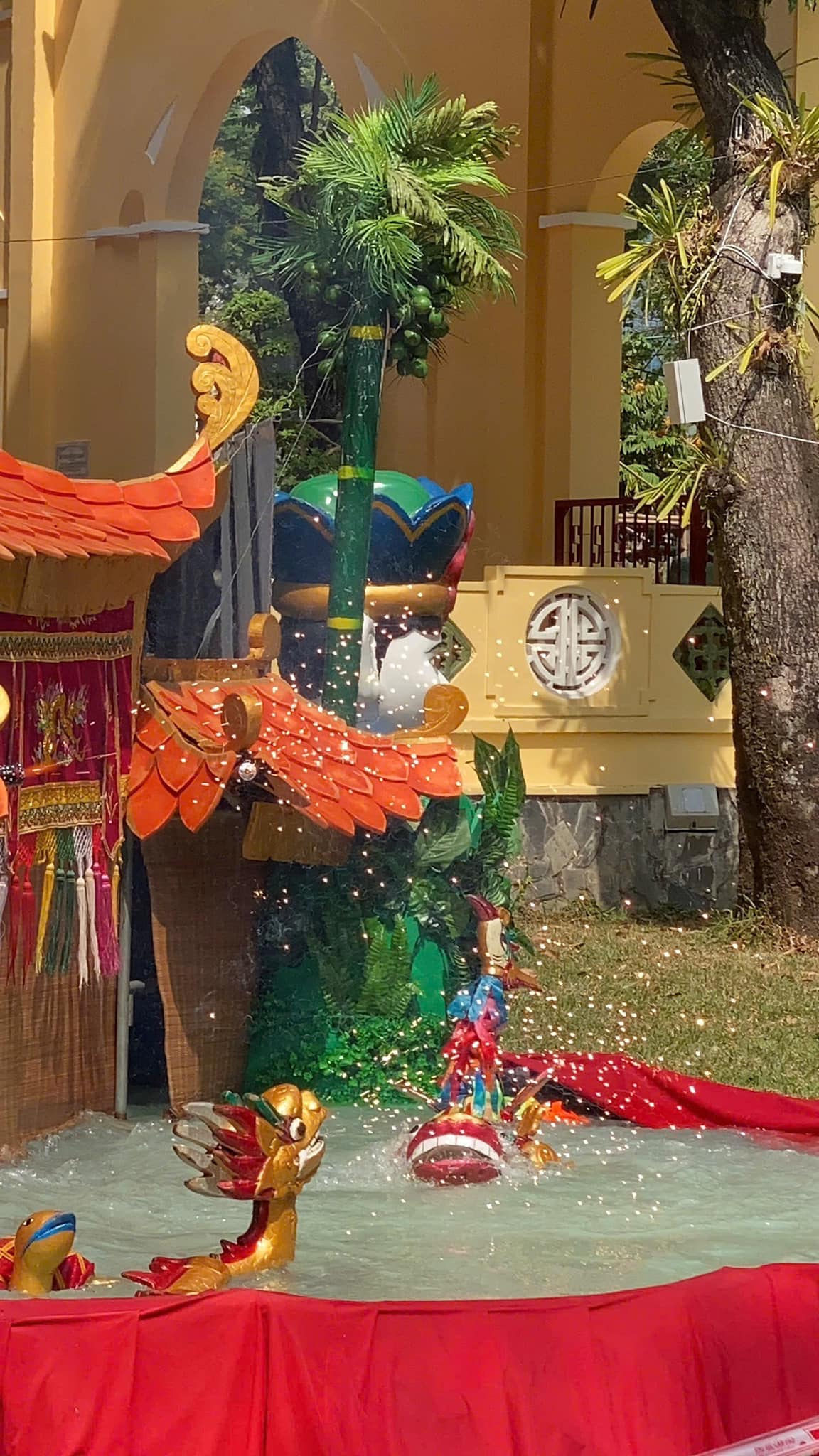 Nhà Hát Múa Rối Nước Rồng Vàng - The Golden Dragon Water Puppet Theater ...