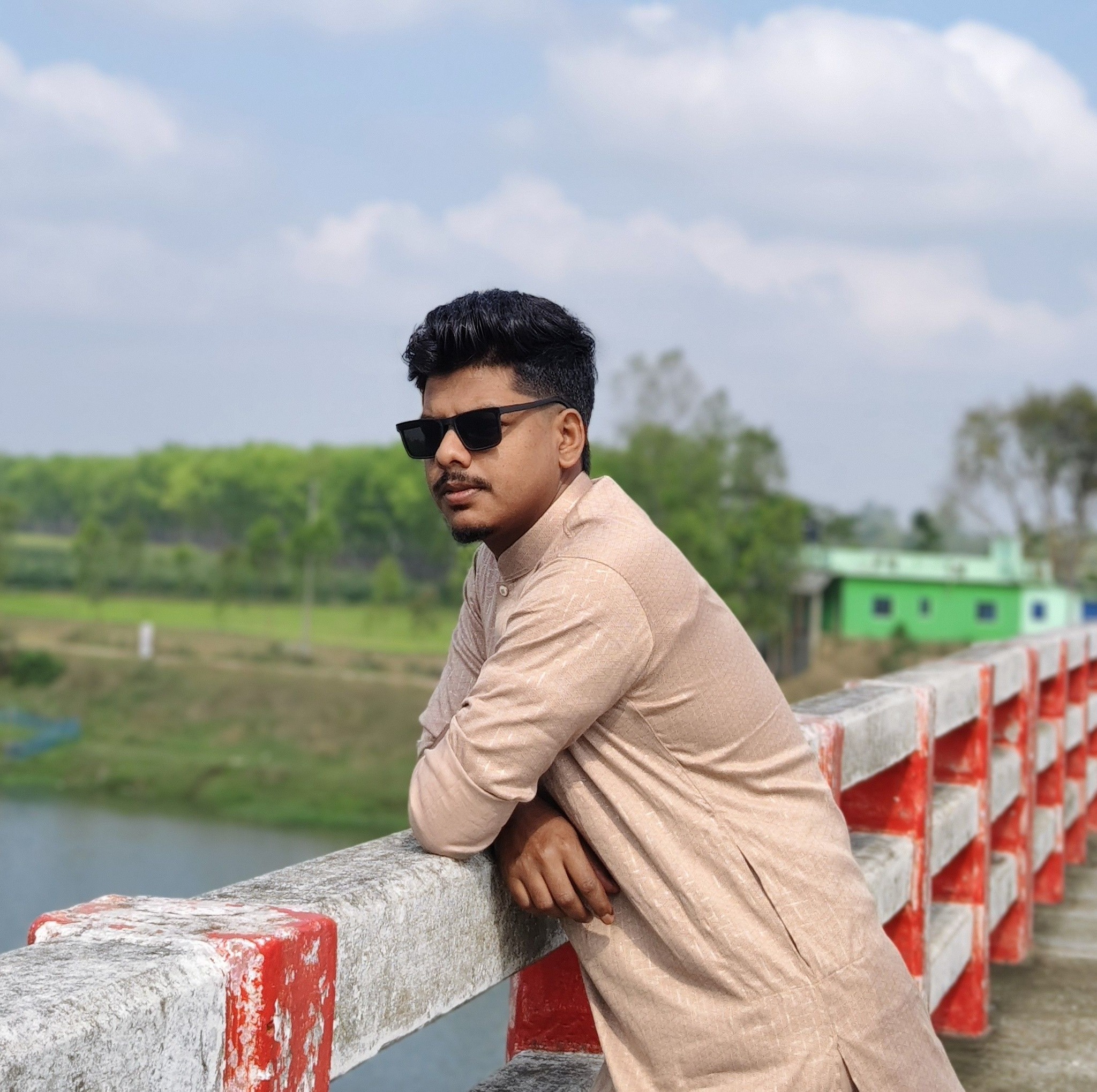 Alomgir Sumon