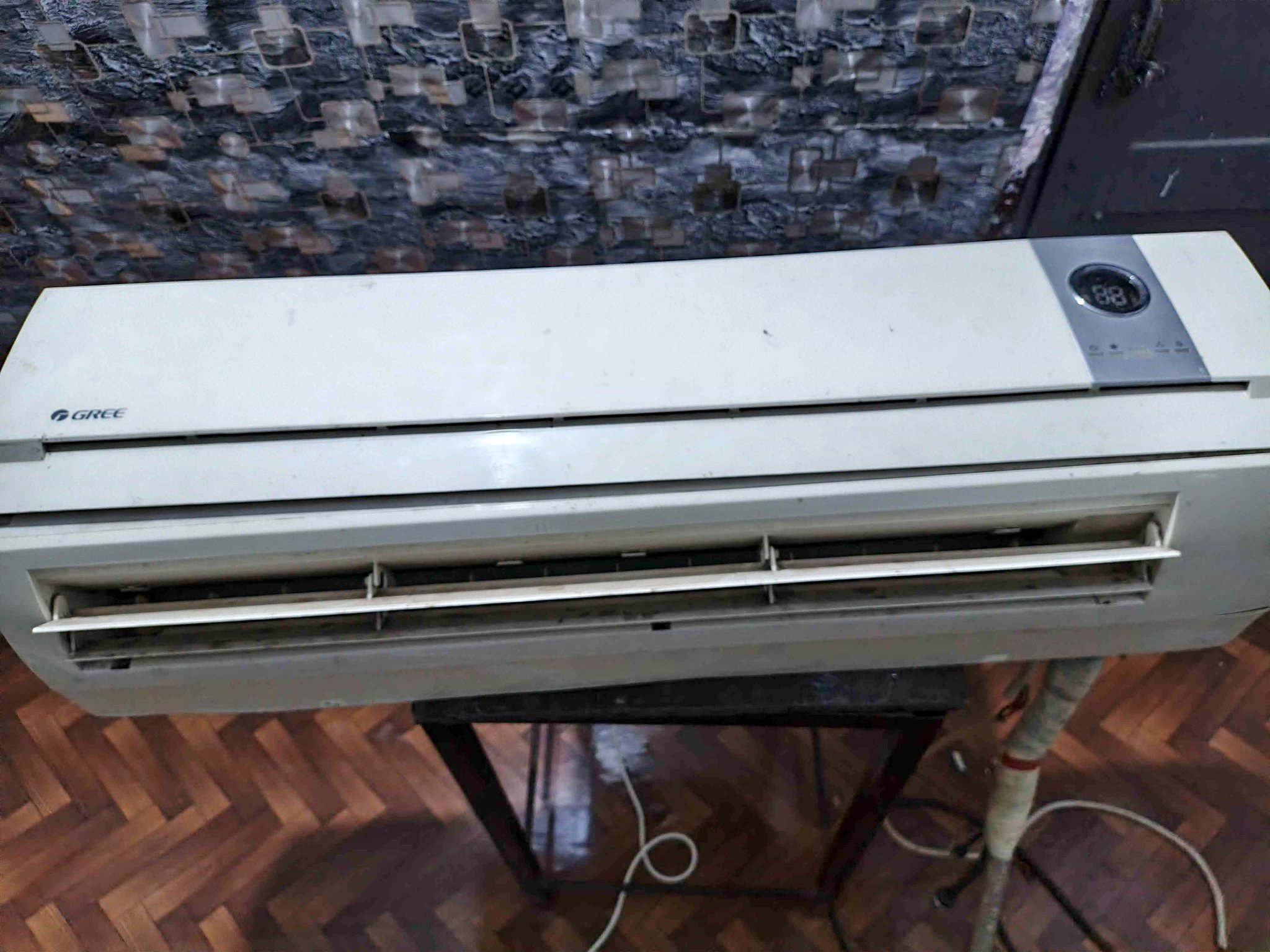 Midea window ac - Air Conditioners - Faisalabad | Facebook Marketplace ...