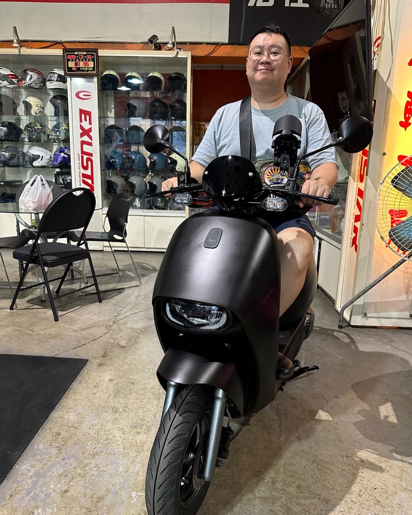 六輪工房 宏佳騰總經銷 - 宏佳騰 AEON All New Coin 交車中 搭載七期環保引擎 超大液晶螢幕... | Facebook