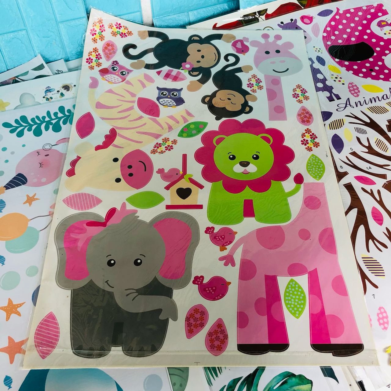 WALL Stickers Center Srilanka | Dankotuwa