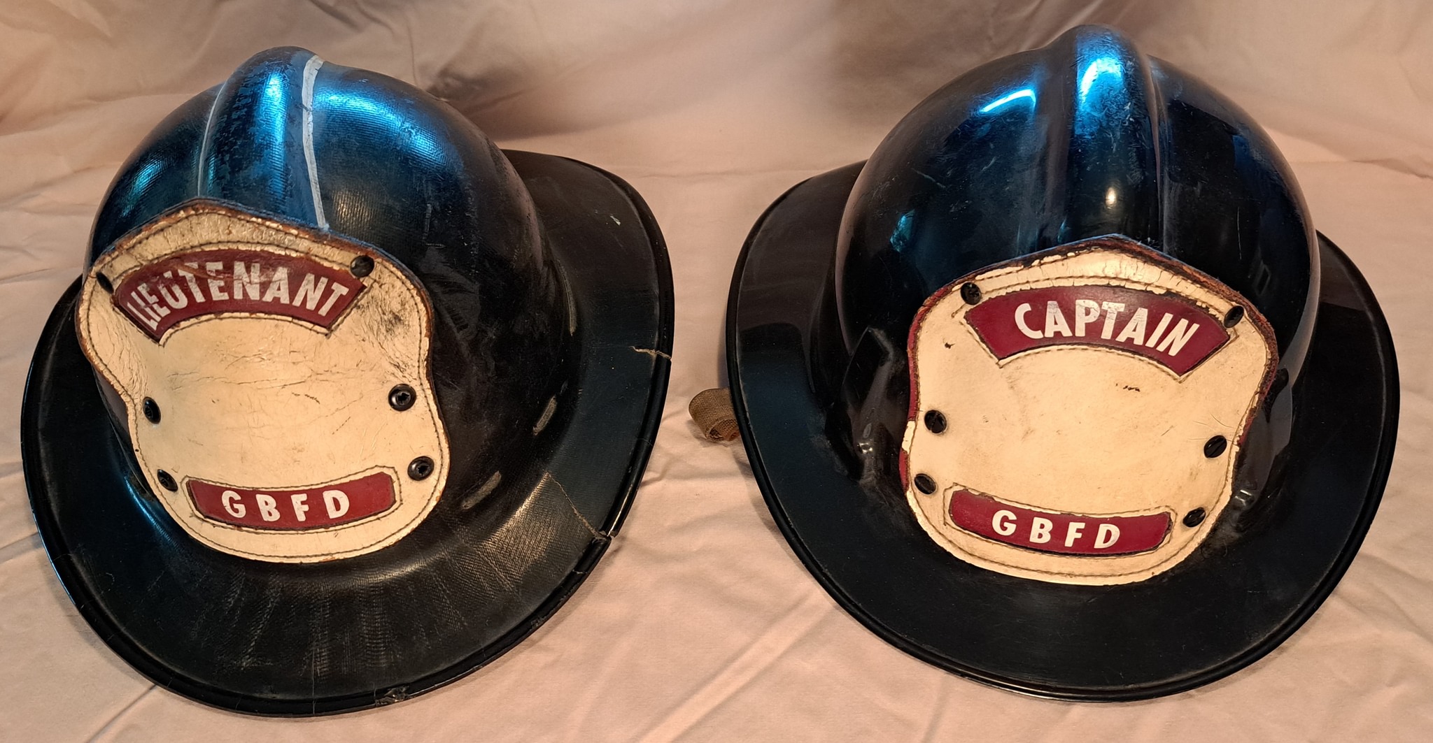fire department motorcycle helmet Indy Shape Metal Shield Since the early 1900s Cairns Commando HP3 Composite Fire