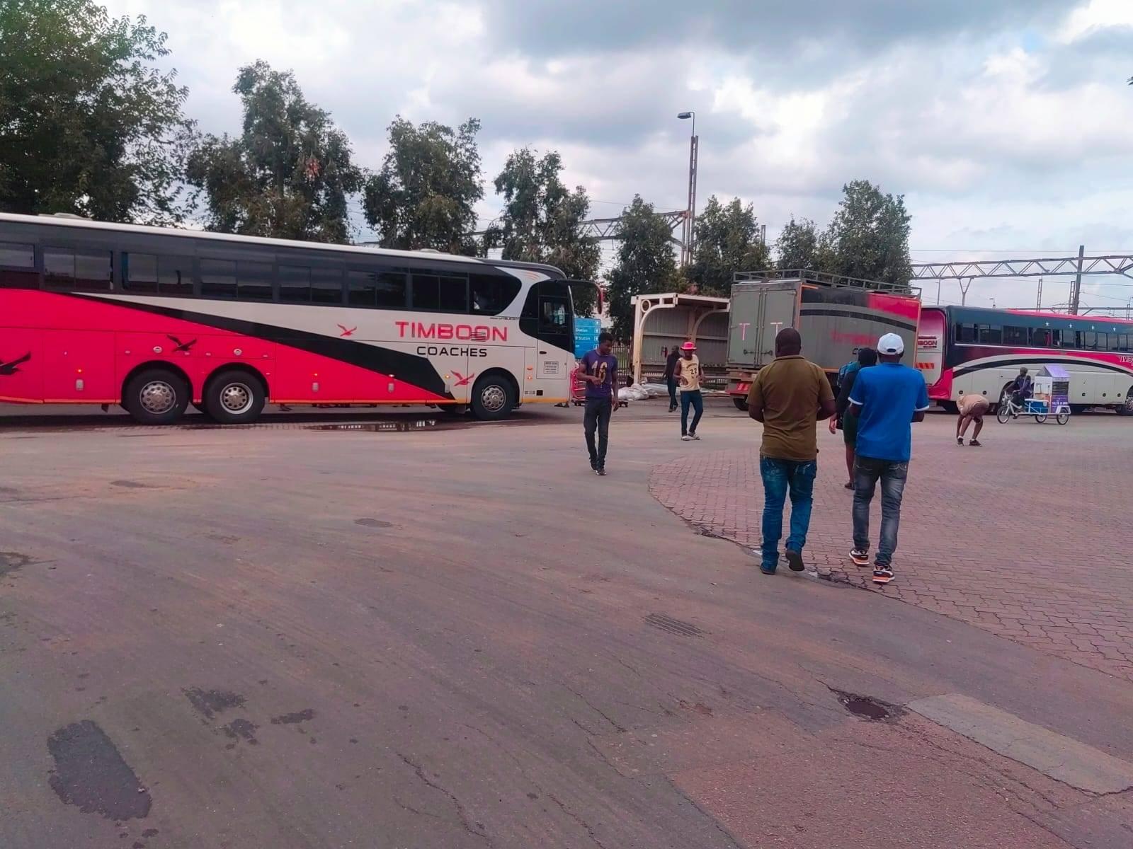 cross border bus transporting goods and passengers from jhb to mutare ...