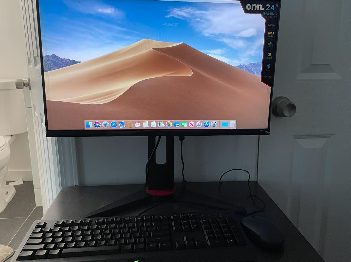 Found a photo of my old setup. Late 2014 Apple Mac Mini.