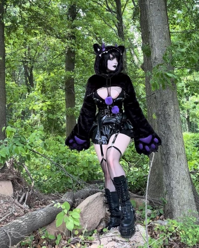 ghoulishbats with our Dark Ghost Paw Hooded Set💜 🔍 254791