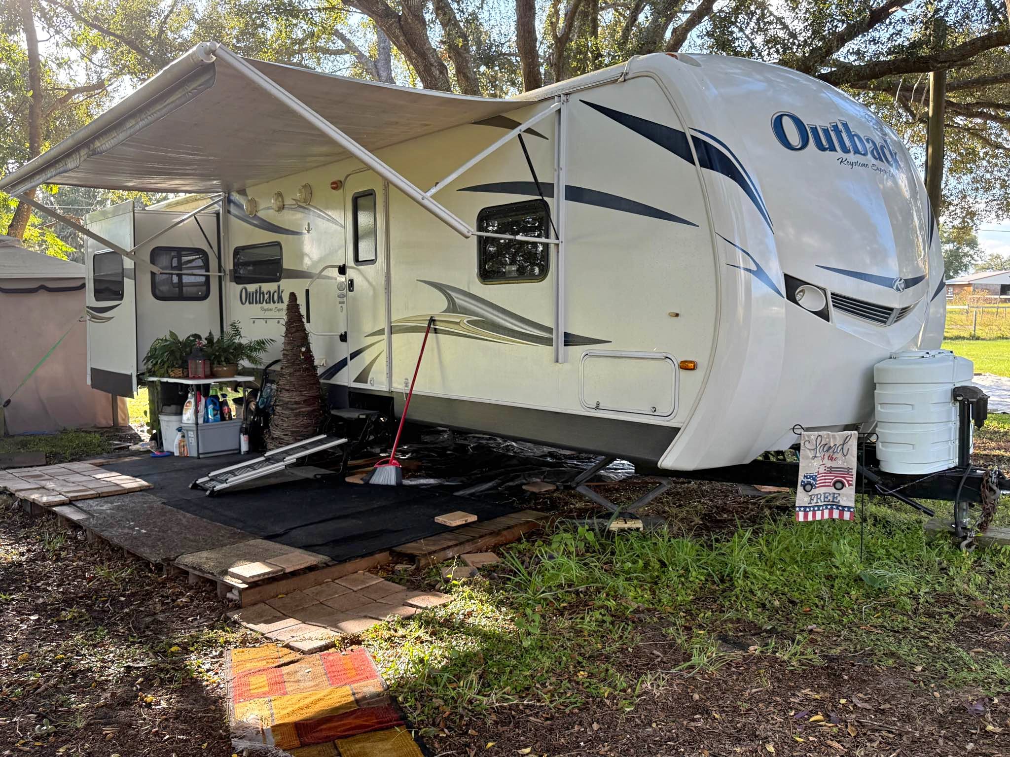 2012 Keystone Outback Super-Lite 10th Anniversary Edition - RVs ...