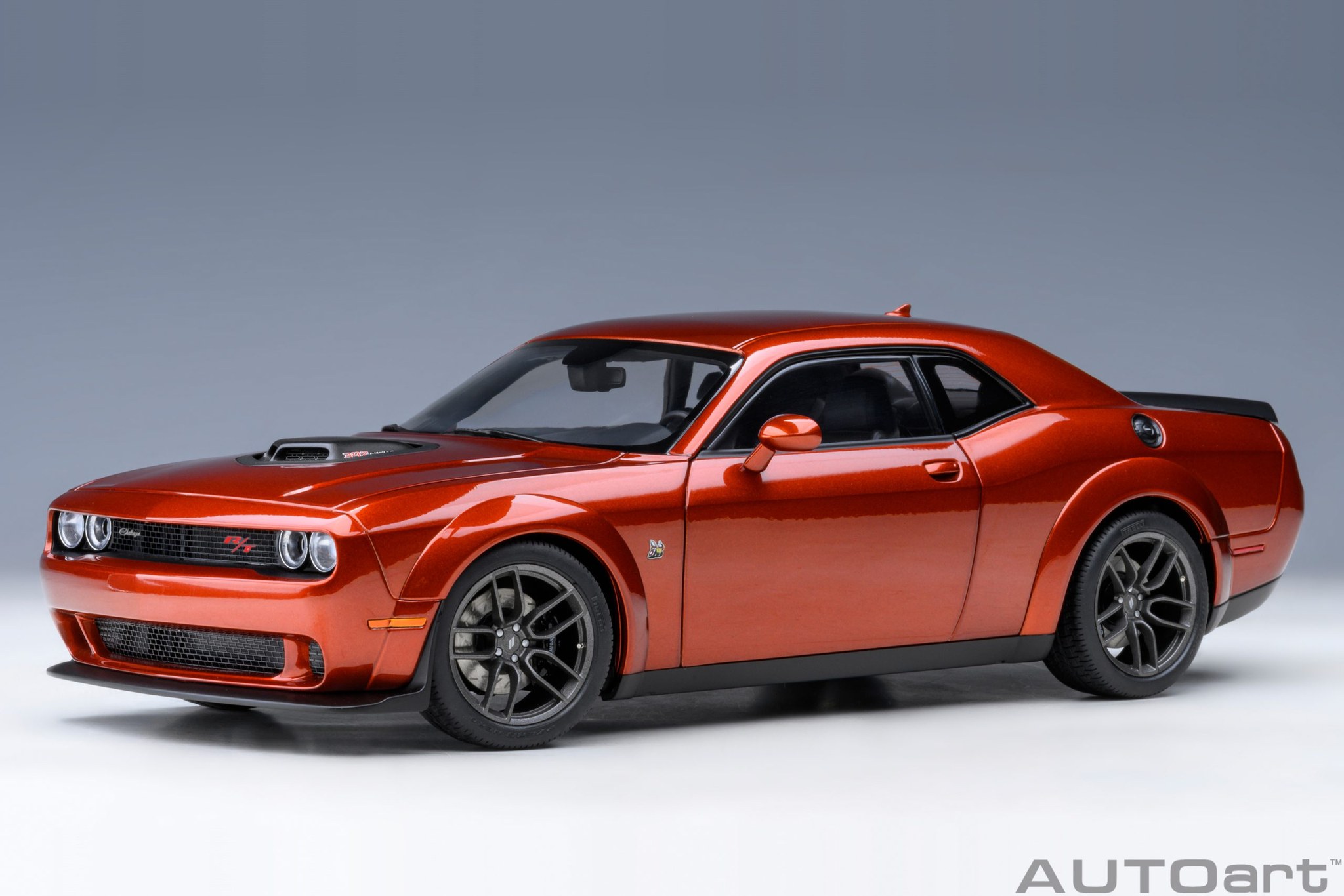 1:18 DODGE CHALLENGER 392 HEMI SCAT PACK SHAKER 2018 (TORRED