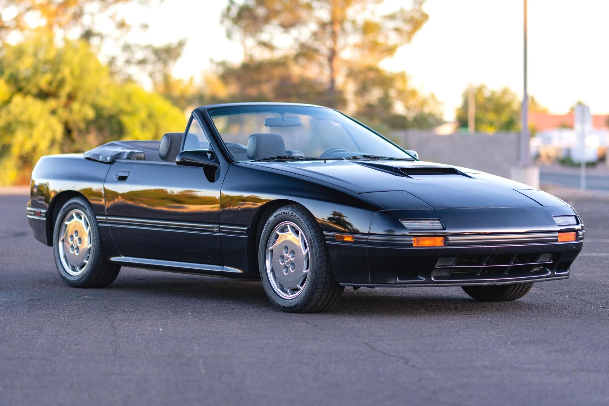 1989 Mazda Savanna RX-7 Cabriolet - 15.10.25