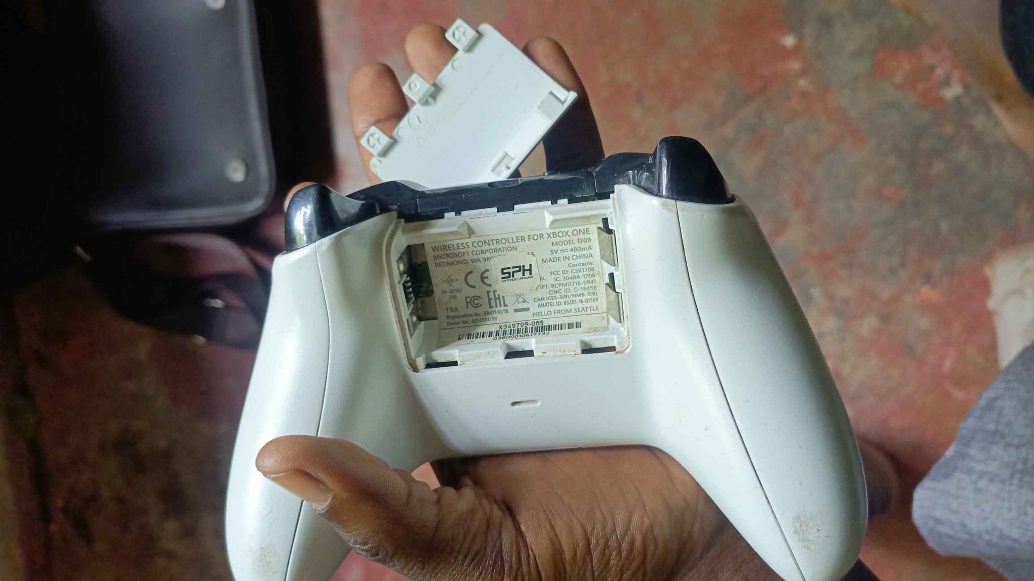 Xbox one s wireless controller, very neat [hidden information ...