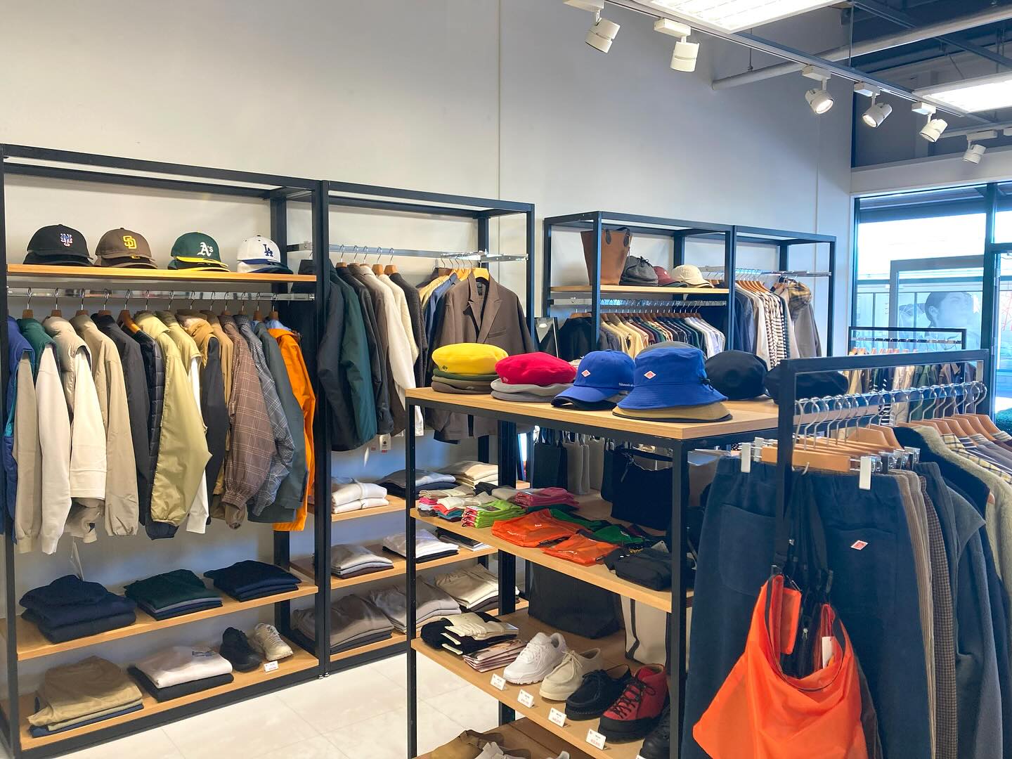 即完売 国内百貨店購入 ボンポワン コート コレクションライン 