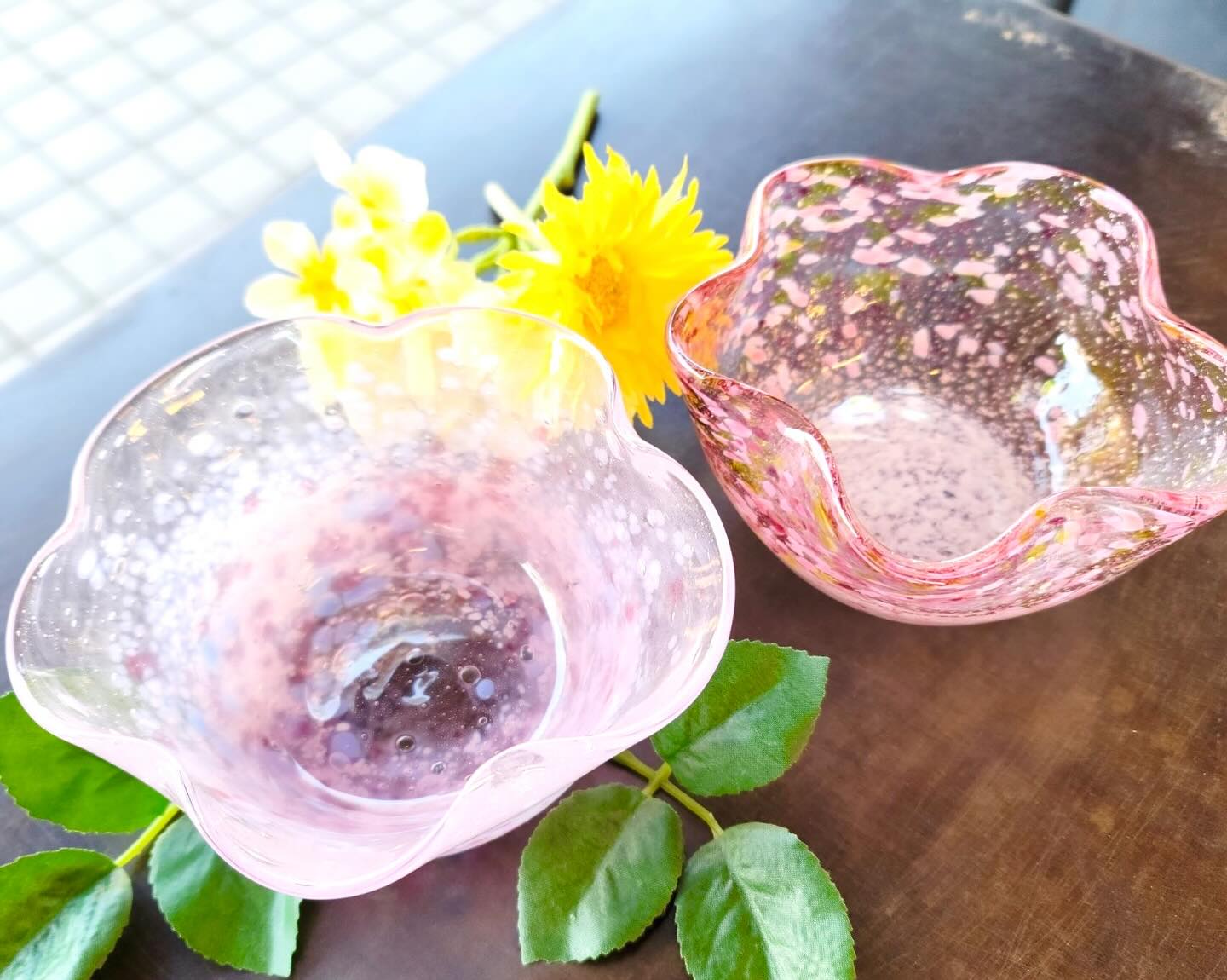 吹きガラス体験よりお客様の作品紹介です！ この春大人気の『お花の