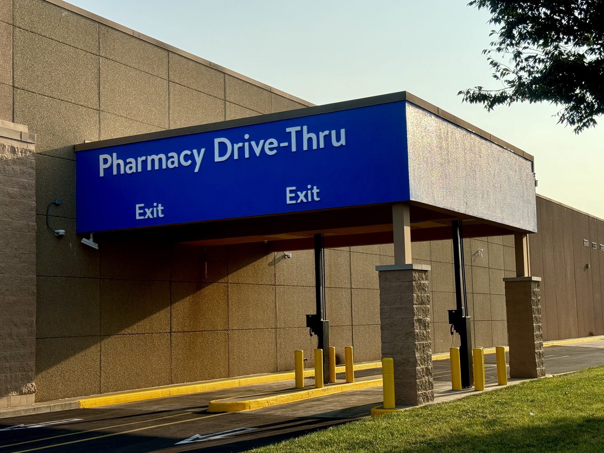 Best HD Pictures about  Walmart Drive Thru Pharmacy  with No AI Images