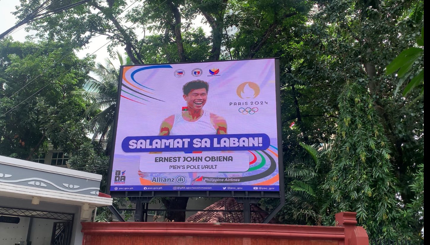 ABS-CBN News - LOOK: An electronic billboard outside Rizal...
