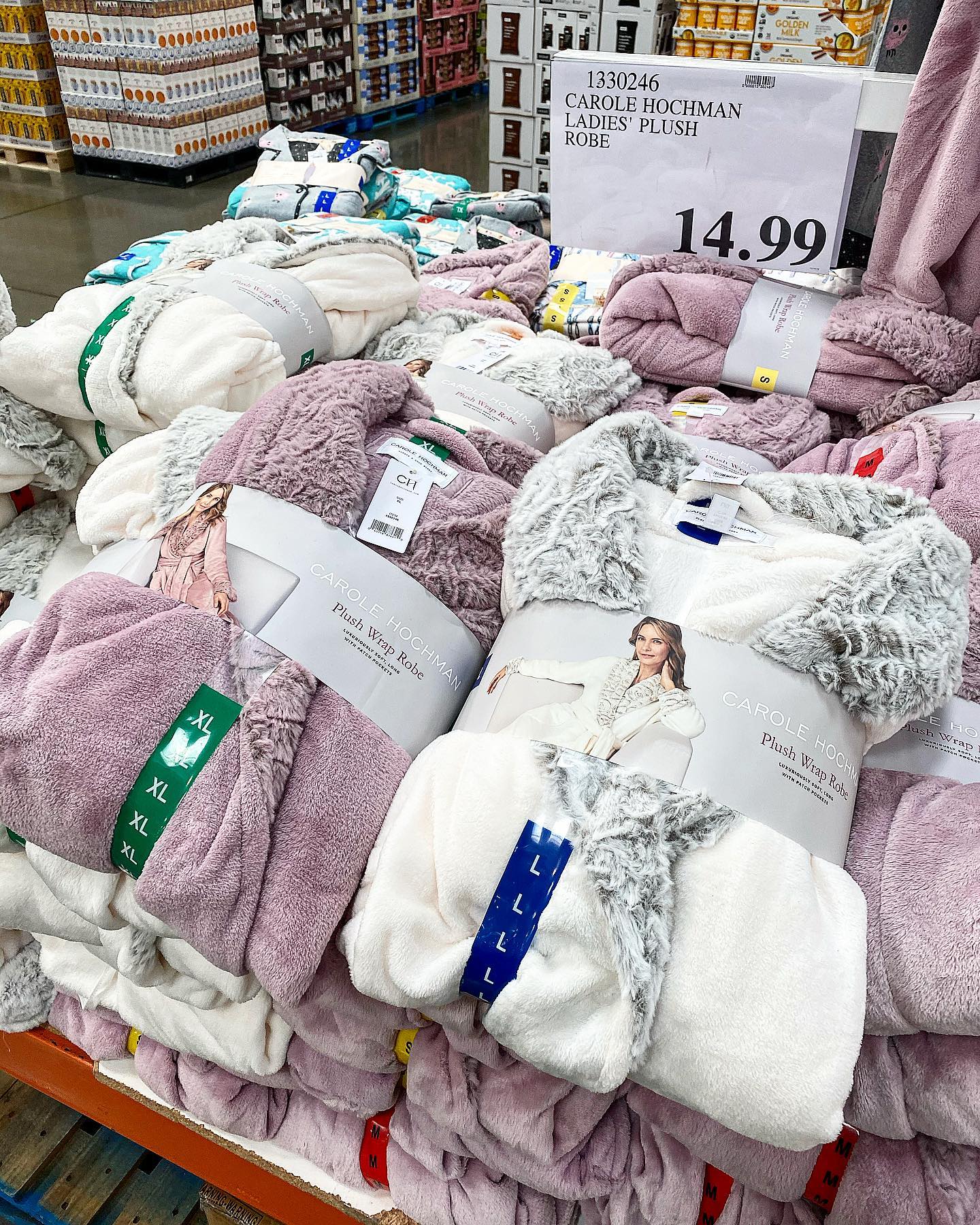 Costco Deals - ️ 🙋🏻‍♀️ It’s so fluffy!...