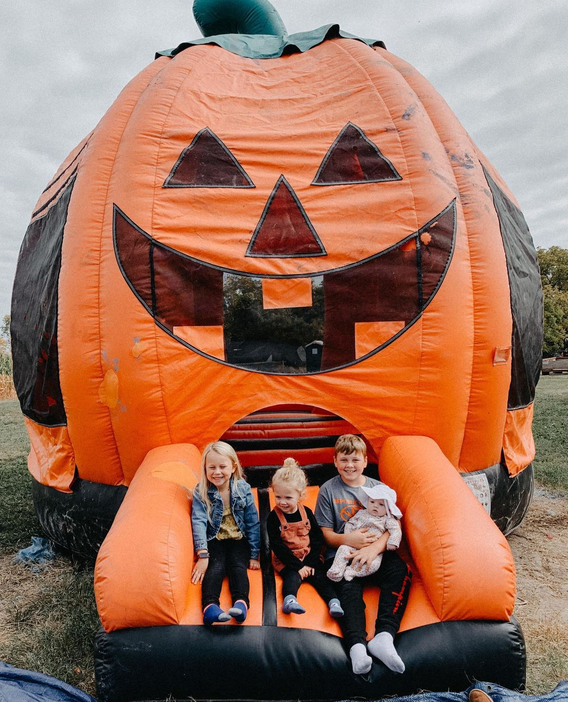🌽✨ There's still time to get in some fall fun at Campbell's Maze