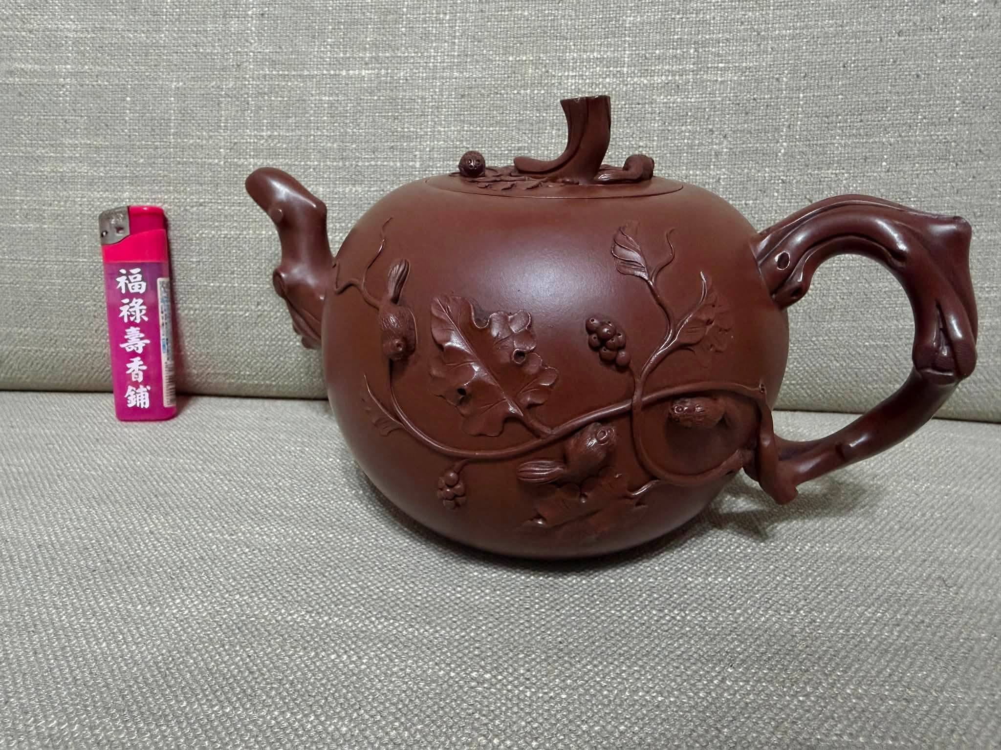 小石刻，紫砂花瓶，高14.8釐米小石」是任小松的藝名或者筆名、號等，任