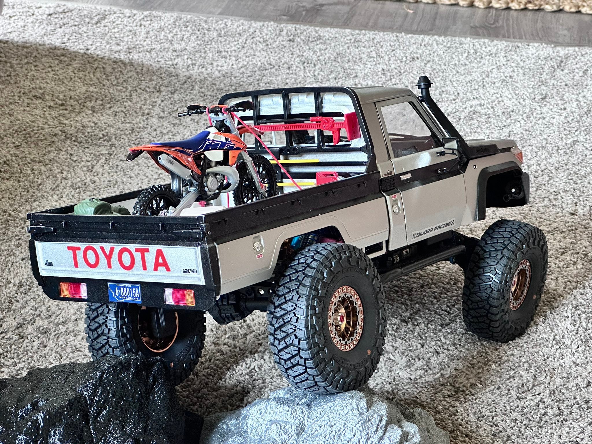 Wider fender options for rc cars?