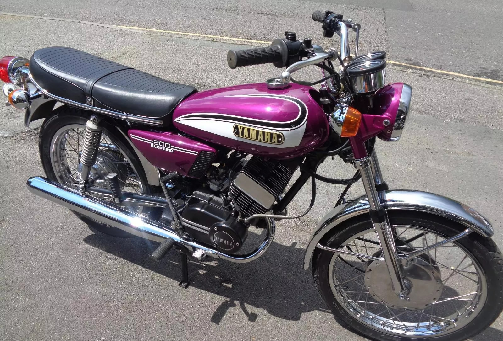 Amortisseurs Arrière Chromés Pour Yamaha RD 200 DX (1974-1980) - Neufs, Référence 163203-118