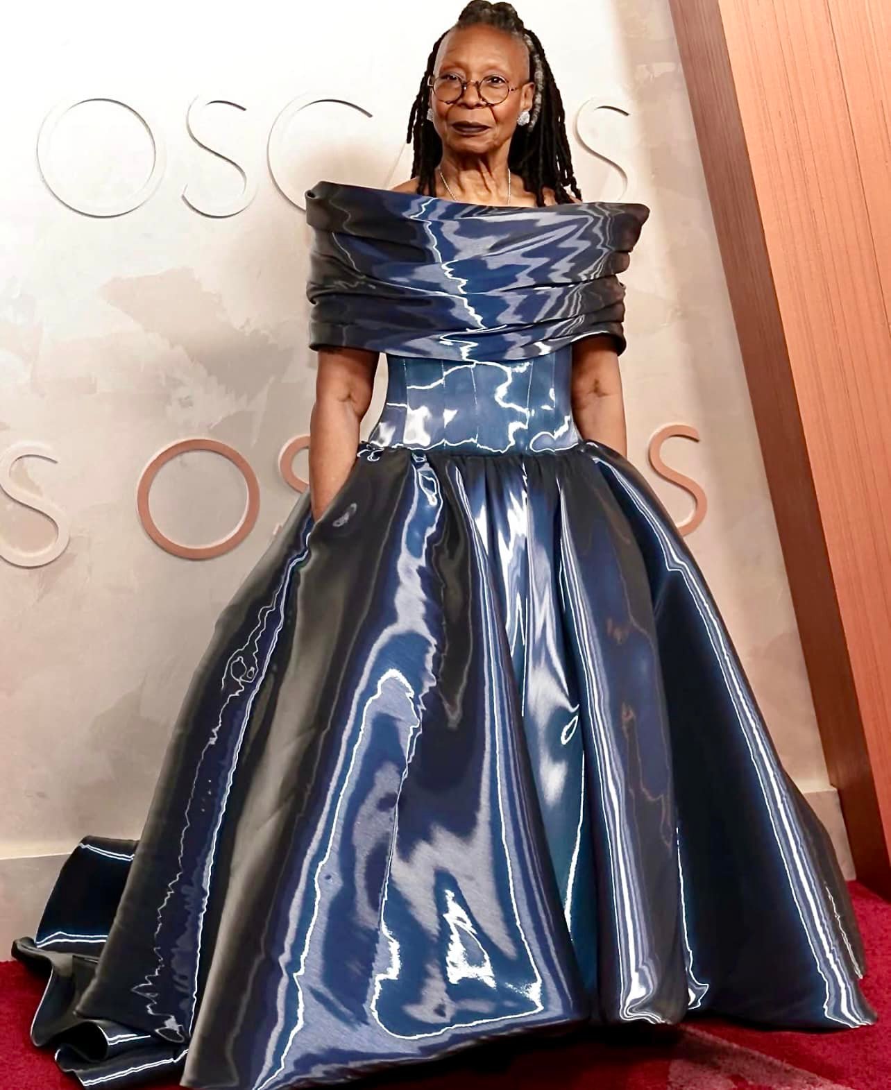 who designed whoopi's oscar dress Fashion designer Christian Siriano tells us about designing Whoopi Goldberg's stunning 2025 Oscars look and dishes on returning to 'Project Runway' for a star-studded new season! IsComingSoon SIZES:3 YEARS Guess Royal Blue Dress
