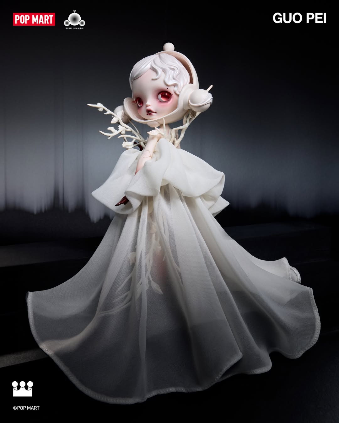 SKULLPANDA × GUO PEI 1/6 ACTION FIGURE Poised at the edge of the