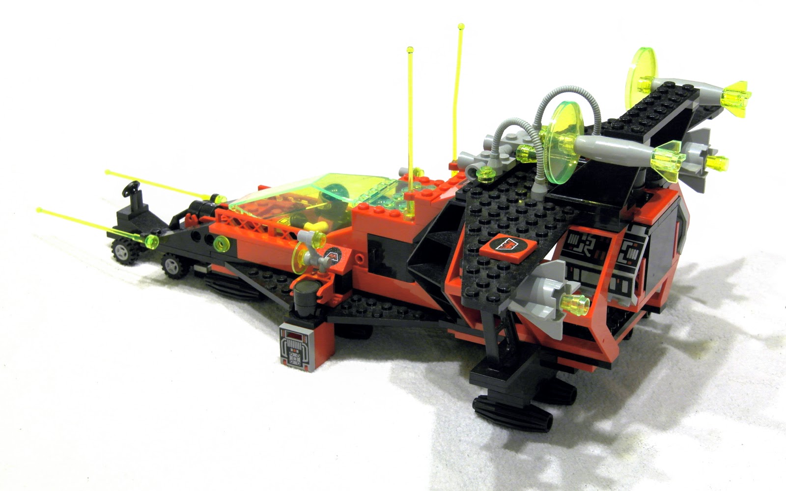 Completing Lego 6956 Stellar Recon Voyager with extra pieces