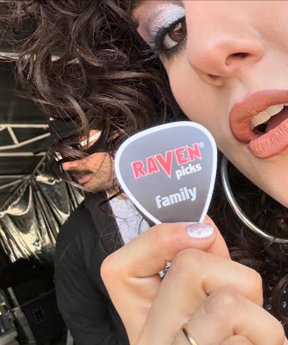 Raven Picks - La talentosísima RENEE ya es parte de...