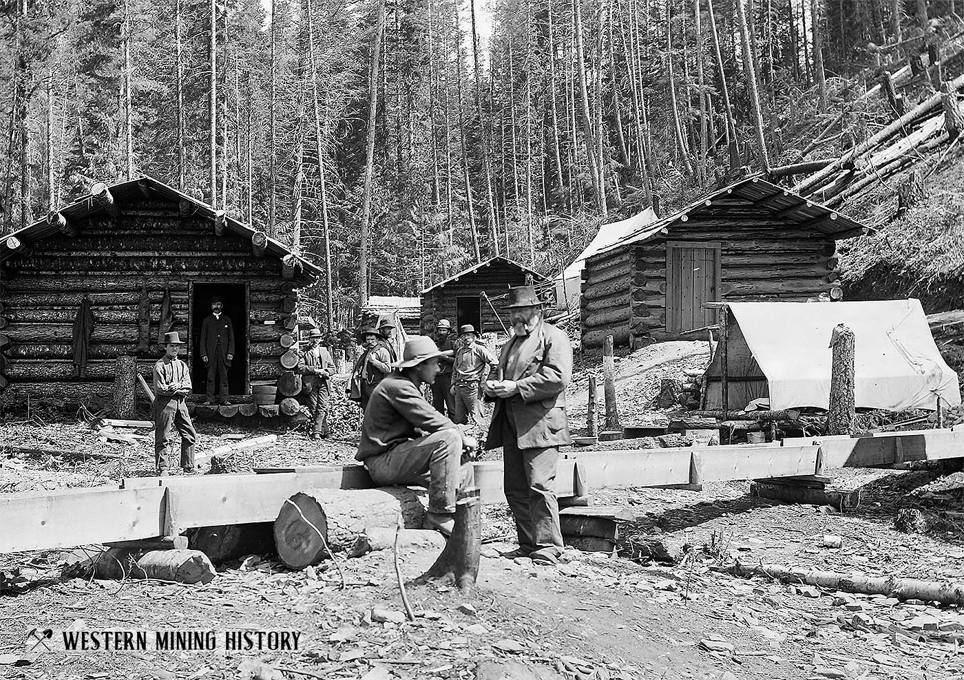 Bedroom Goldmine Bar | Murray ID