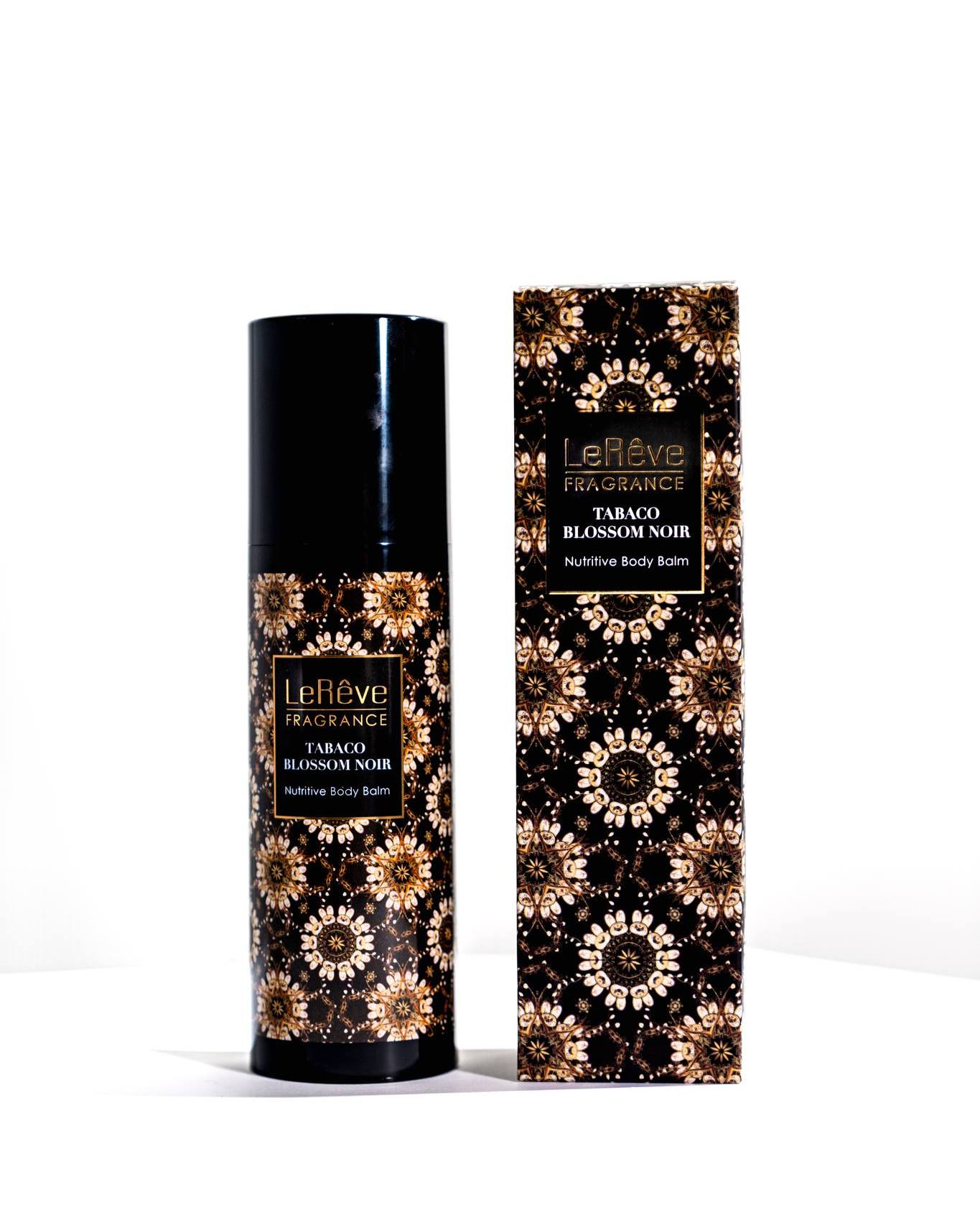 The Tabaco Blossom Noir is a superb oriental parfum creation. It is a warm  oriental fragrance with incredible longevity. This genderless perfume  features an irresistibly strong sillage with a captivating blend of