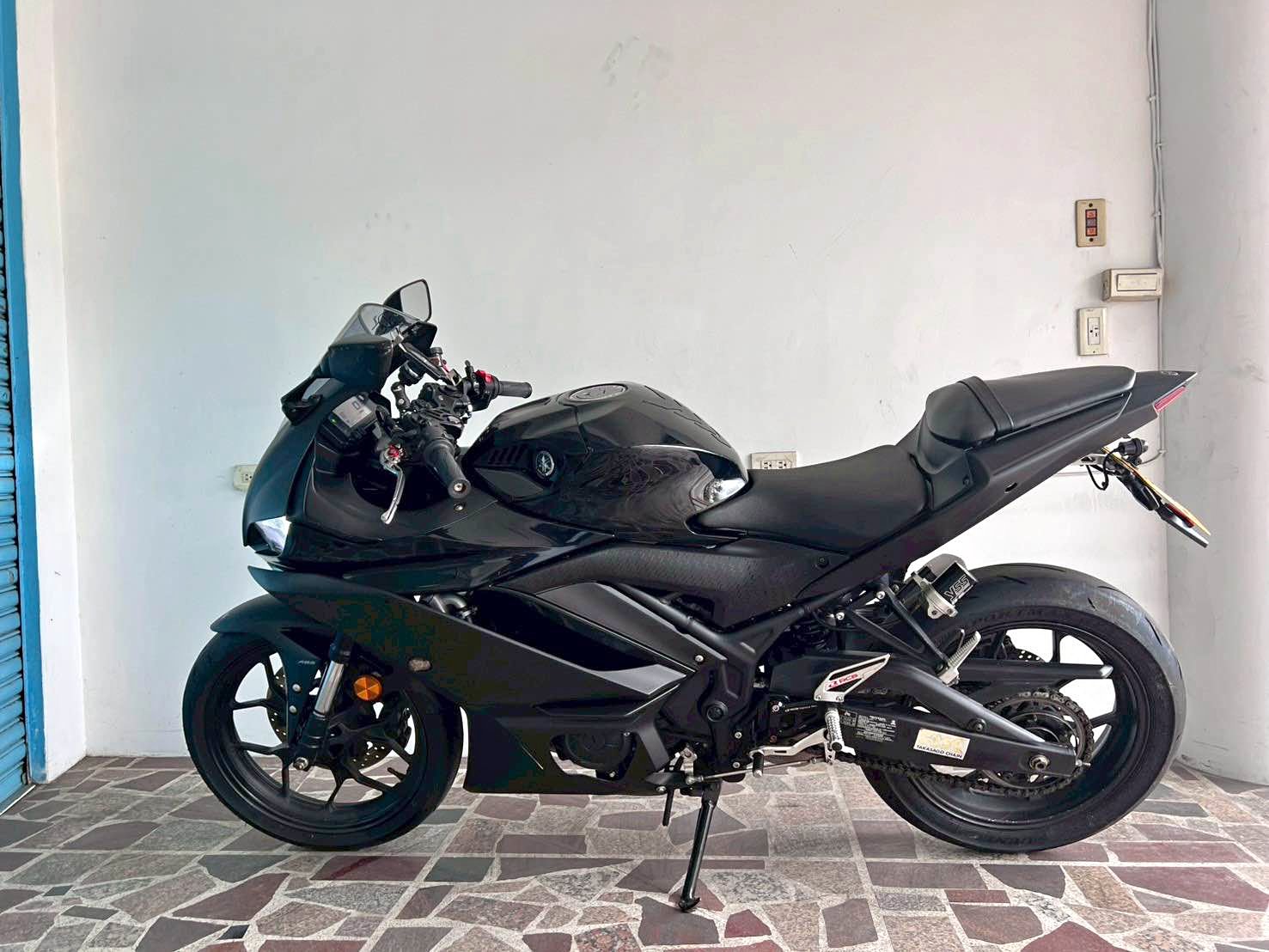 YAMAHA R3 2020 全車改裝滿滿 無事故保證 車況漂亮 整車都改好了 直接下賽道 隨便賣 就賣你8.8萬帶回家‼️ ...