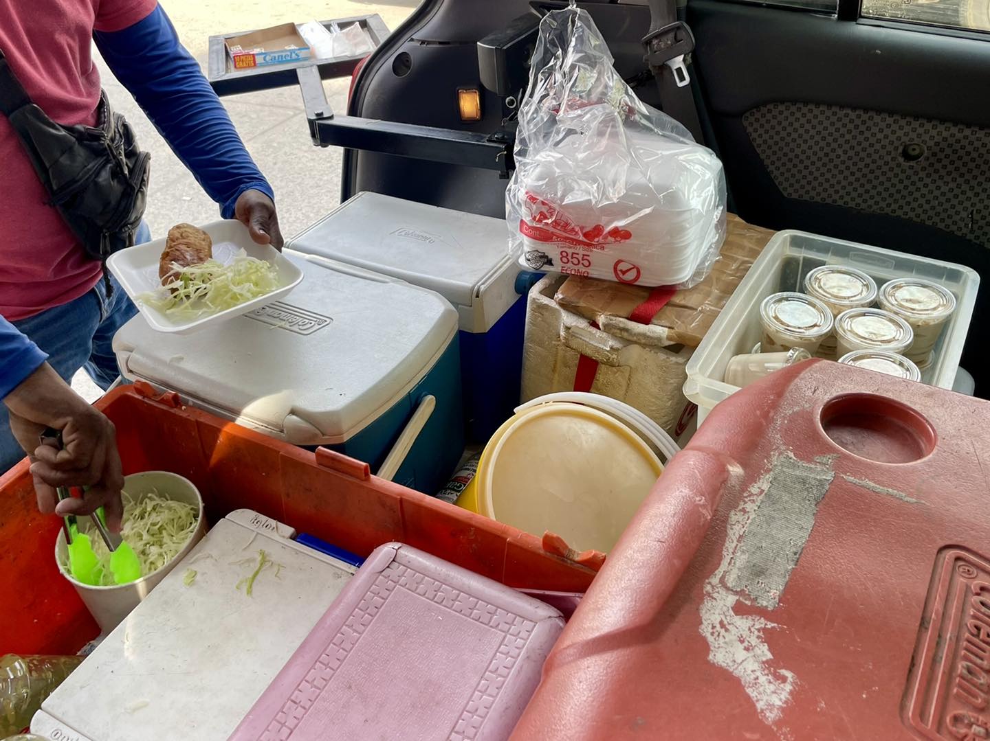 Periódico - 🟢🌮🚙 Erwing ofrece tacos, flautas y burritos a domicilio en ...