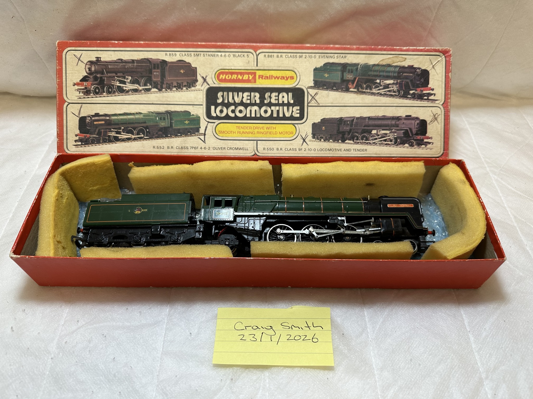 Hornby R552 BR Class Steam Locomotive - Model Railroads & Trains ...
