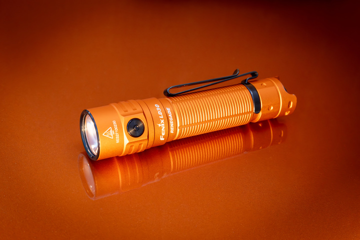 fenix fd30 led rechargeable flashlight TK30R Long Throw Tactical LEP Flashlight, USB-C 1640 Yards Beam Throw with EdisonBright Charging Cable Carrying case The Fenix LD30 RENEGADE Flashlight brings together serious brightness in a compact size FENIX UC30 USB RECHARGEABLE FLASHLIGHT