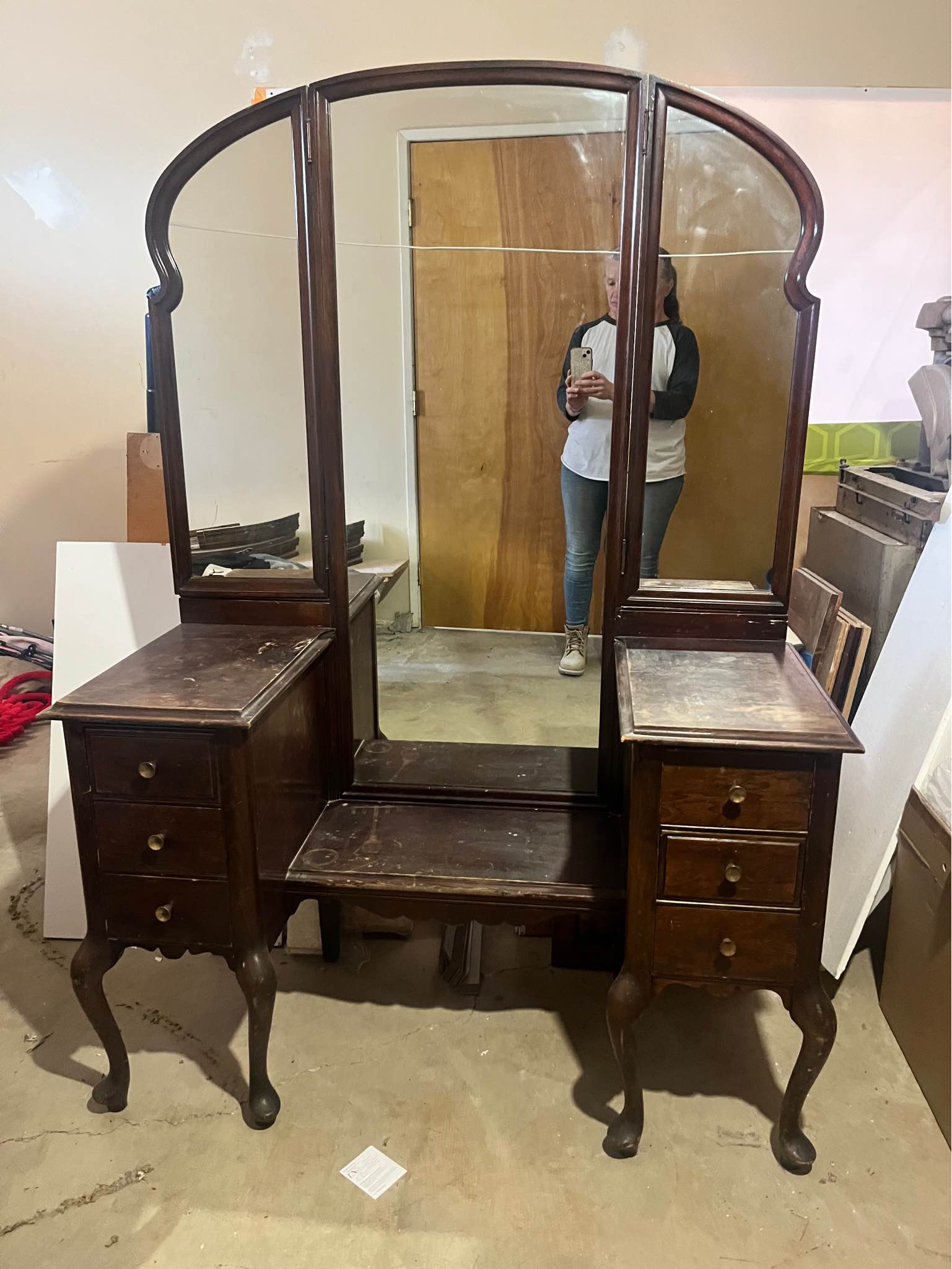 Vintage tri-fold vanity dressing table - Vanities & Makeup Tables