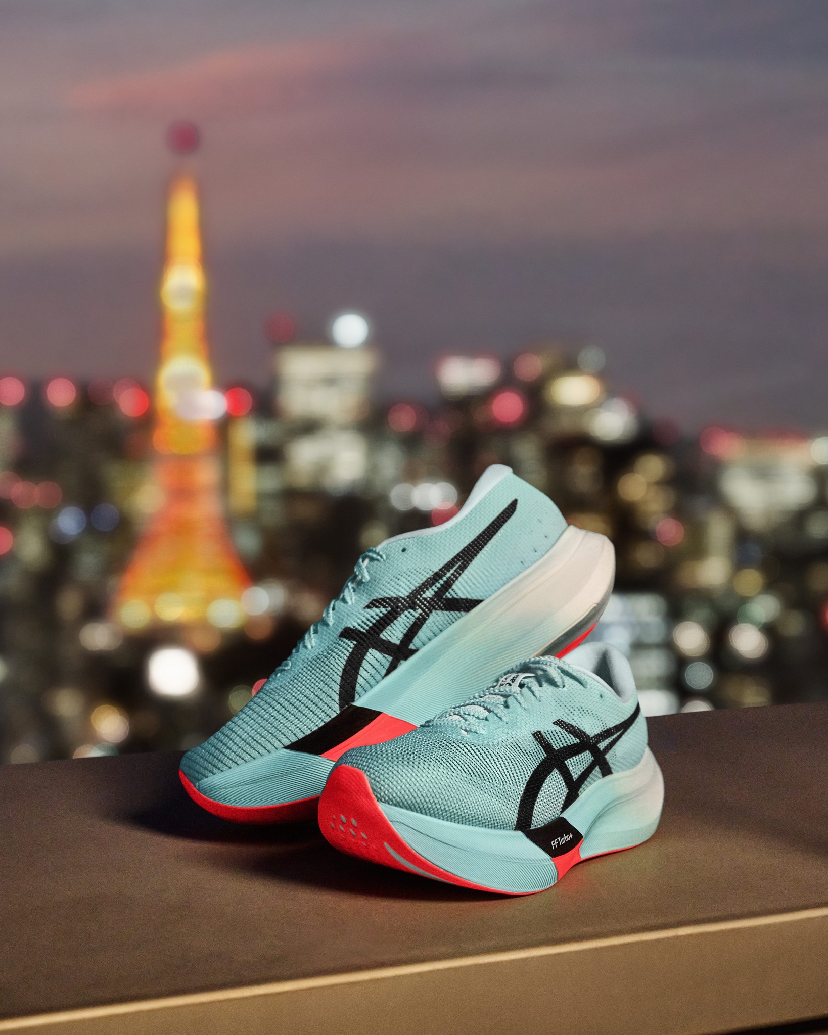 ASICS - New colours, same speed. Lace up the #METASPEED...