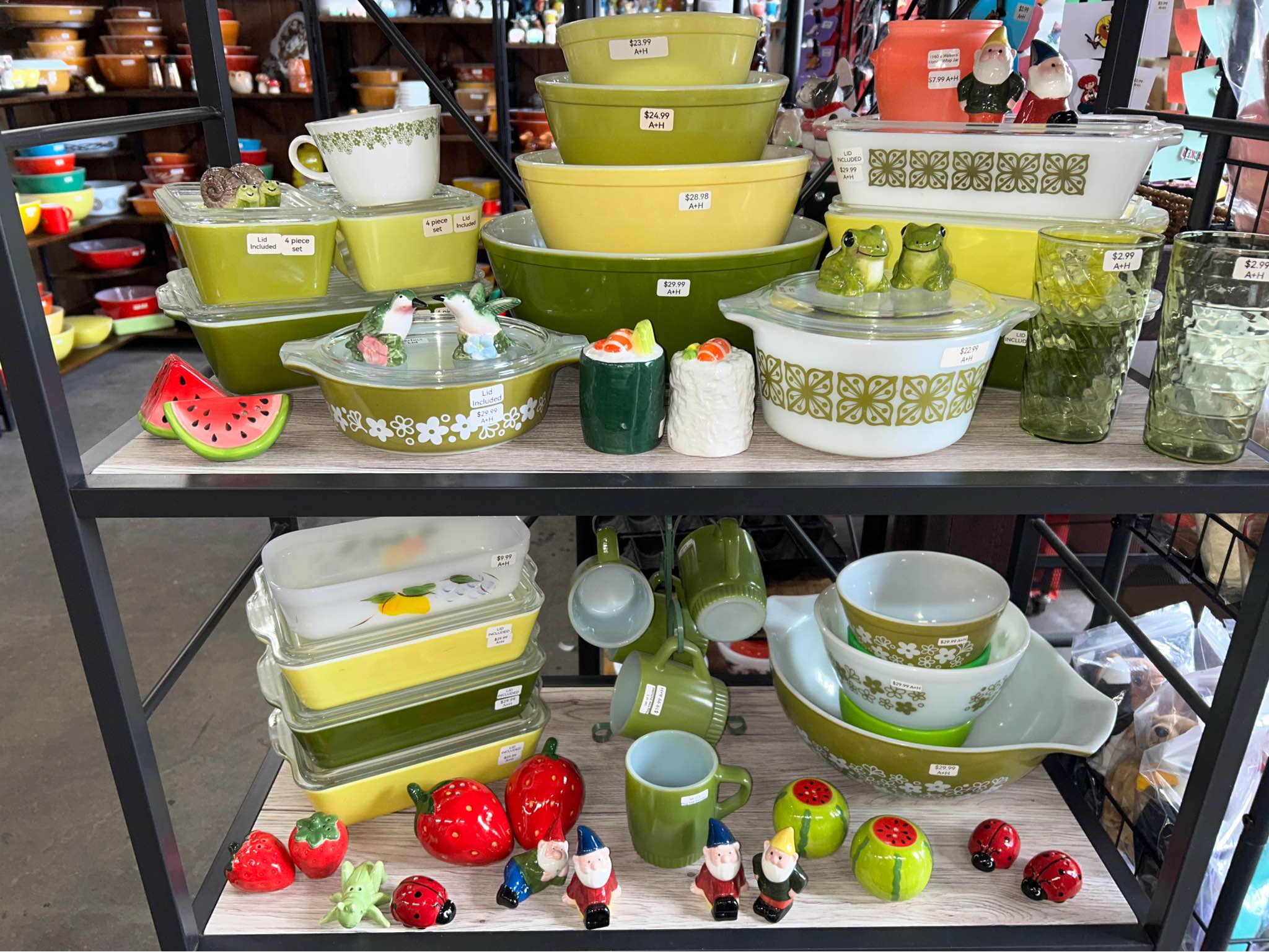 Sooooo much PYREX!!!! - Cookware - Calcium, New York | Facebook ...