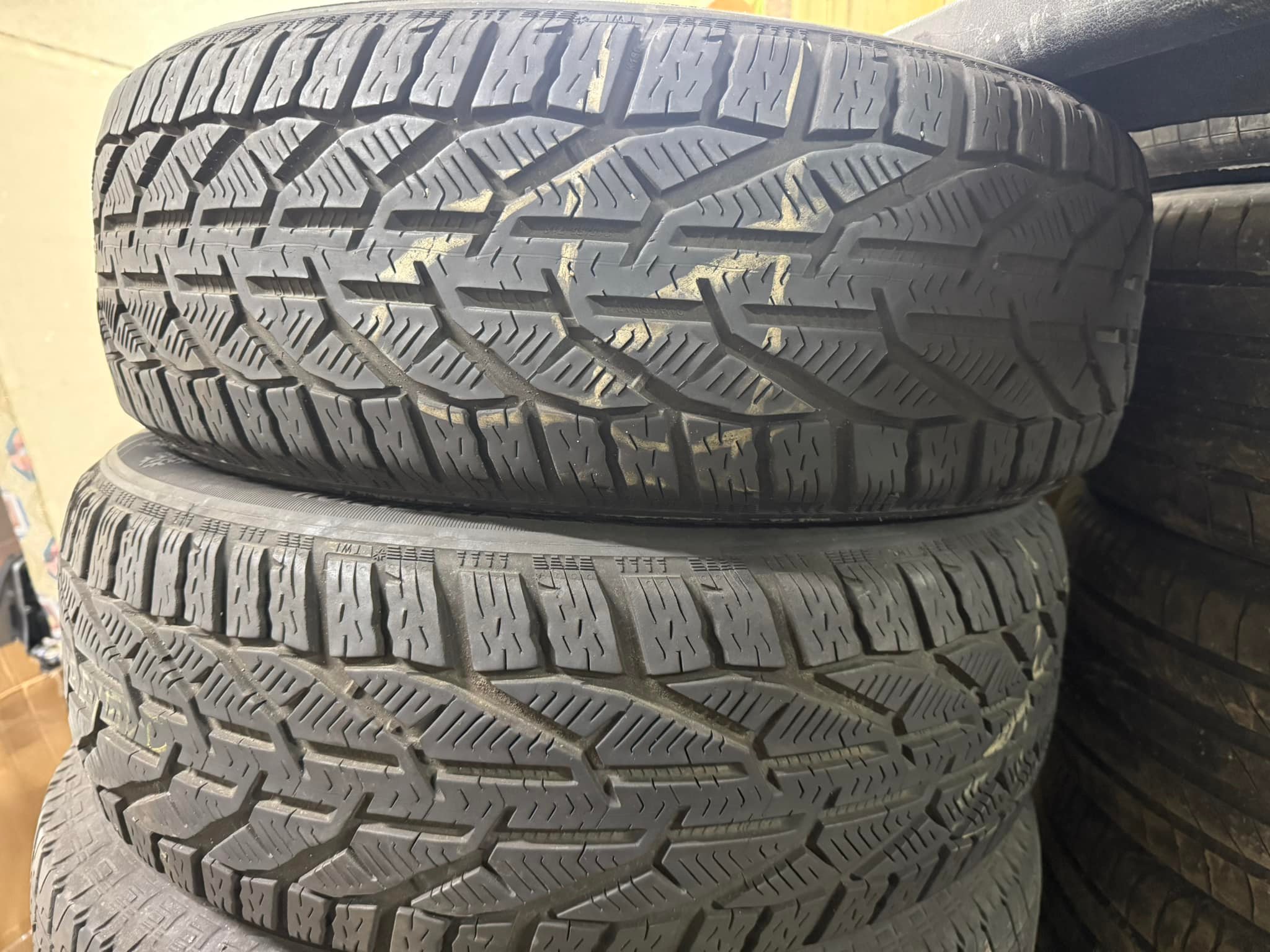 車 ミニF55 ヨコハマIG60 195/55/R16 2020